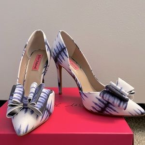 Blue & White Bow Point Toe Stiletto